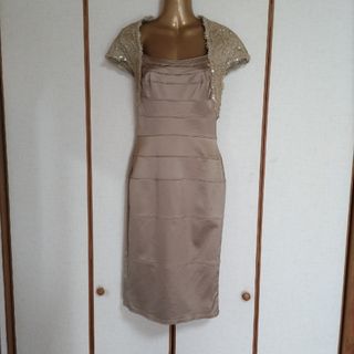TADASHI SHOJI(ゴールド/金色系)のフリマアイテム一覧 TADASHI SHOJI(ゴールド/金色系)のフリマアイテム一覧