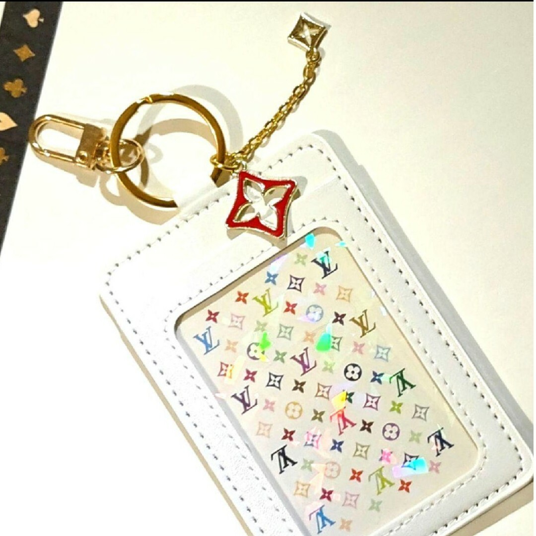 LOUIS VUITTON(ルイヴィトン)の希少✨LOUIS VUITTON✨モノグラムマルチ １枚 新品パスケース　⑥ レディースのファッション小物(パスケース/IDカードホルダー)の商品写真