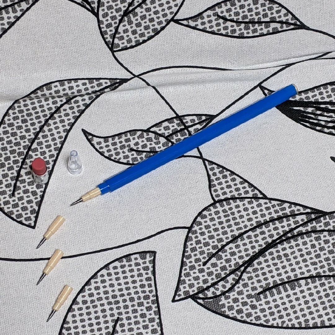 ロケット鉛筆 2B エンタメ/ホビーのアート用品(鉛筆)の商品写真
