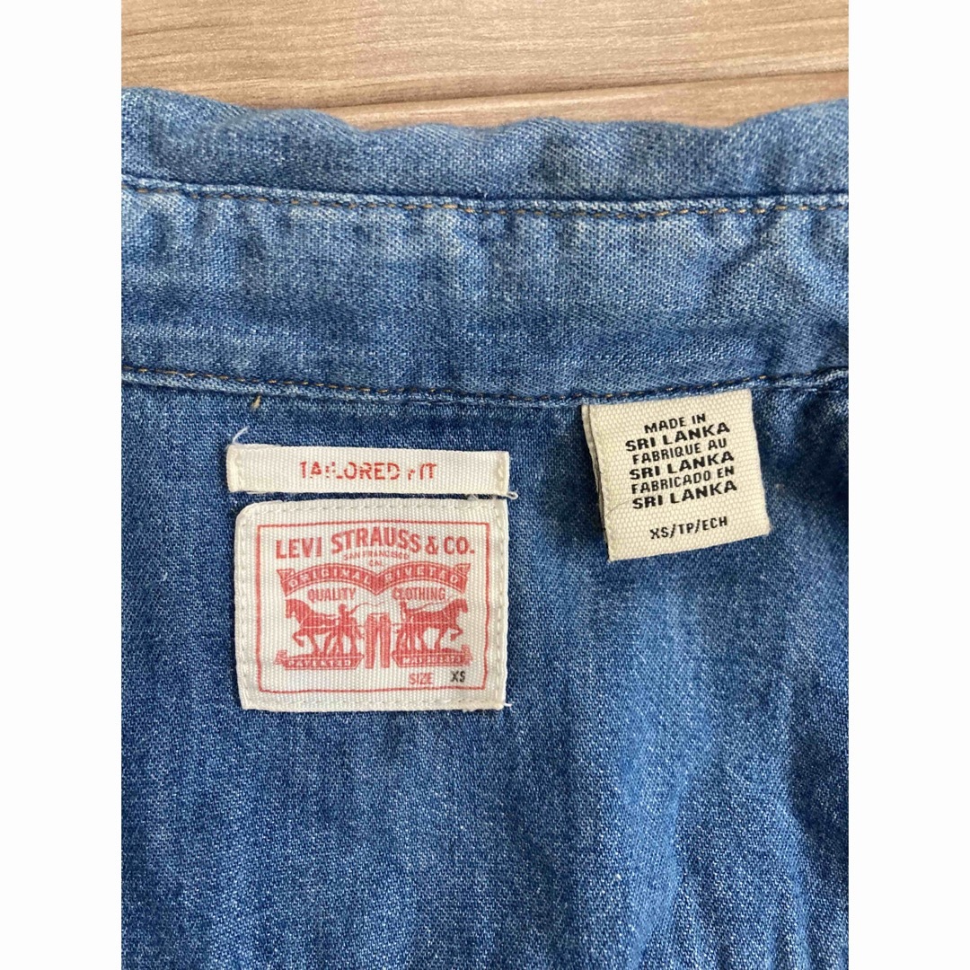 Levi's(リーバイス)の美品★リーバイス　レディースデニムシャツ レディースのトップス(シャツ/ブラウス(長袖/七分))の商品写真