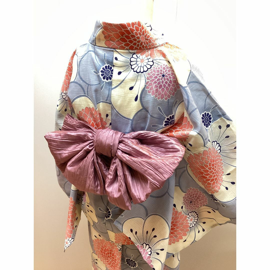 セパレート浴衣　シワ兵児帯２点セット グレーに大きな花　yu2291 レディースの水着/浴衣(浴衣)の商品写真