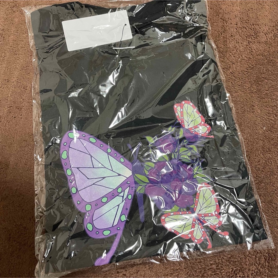 ANNA SUI(アナスイ)の【新品】 ANNA SUI アナスイ 鬼滅の刃 Tシャツ 黒 Mサイズ レディースのトップス(Tシャツ(半袖/袖なし))の商品写真