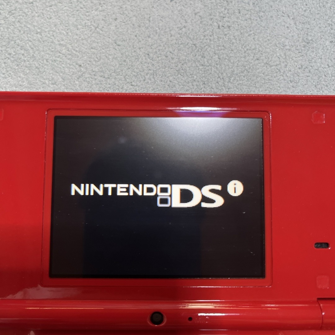 ニンテンドーDS(ニンテンドーDS)のNintendo DSi   レッド エンタメ/ホビーのゲームソフト/ゲーム機本体(携帯用ゲーム機本体)の商品写真