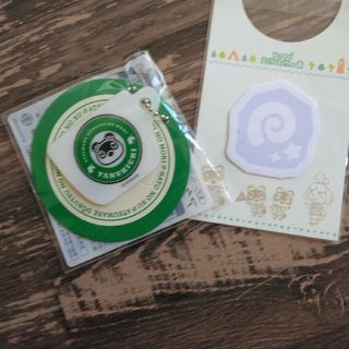 ニンテンドウ(任天堂)の集まれどうぶつの森☆キーホルダーとオマケの付箋セット☆あつもりたぬきち1番くじも(キャラクターグッズ)