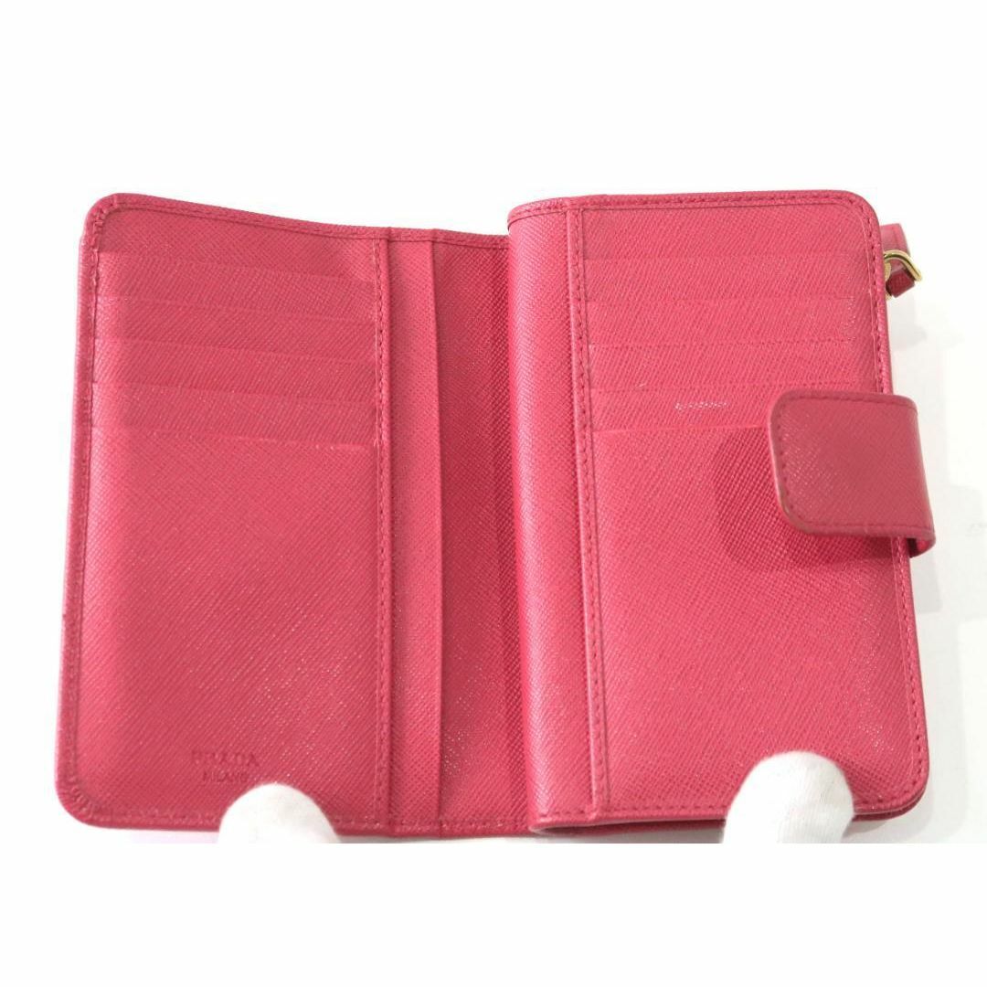 PRADA(プラダ)の定価11.7万円 プラダ  2つ折り 財布 レザー ピンク 前面ロゴ レディースのファッション小物(財布)の商品写真