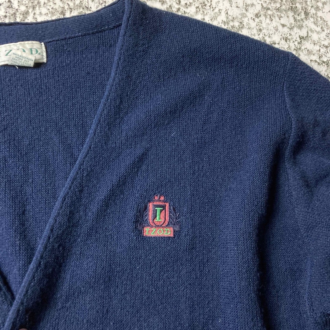 VINTAGE(ヴィンテージ)の【90sメキシコ製】IZOD 刺繍ロゴ　ビンテージアクリルニットカーディガン メンズのトップス(カーディガン)の商品写真