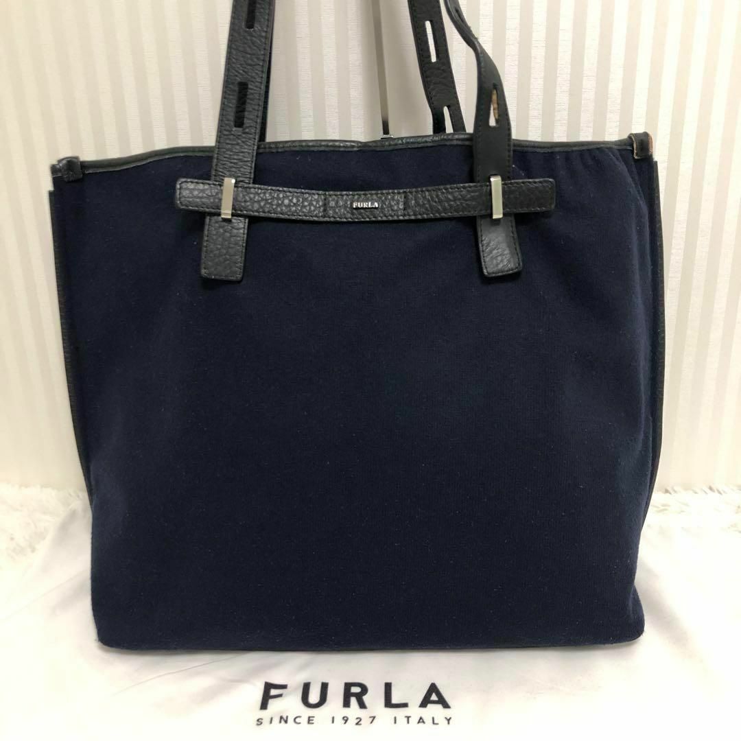 Furla(フルラ)の【保存袋付き✨】フルラ ジョーヴェ トートバッグ A4収納可 レザー ネイビー メンズのバッグ(トートバッグ)の商品写真