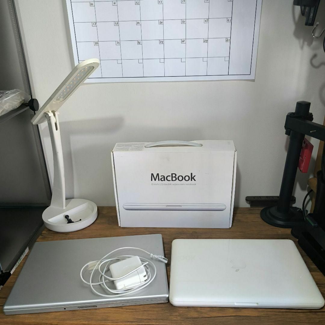 Apple(アップル)のセット　MacBook Pro 17 Apple  13 2009 10 2GB スマホ/家電/カメラのPC/タブレット(ノートPC)の商品写真