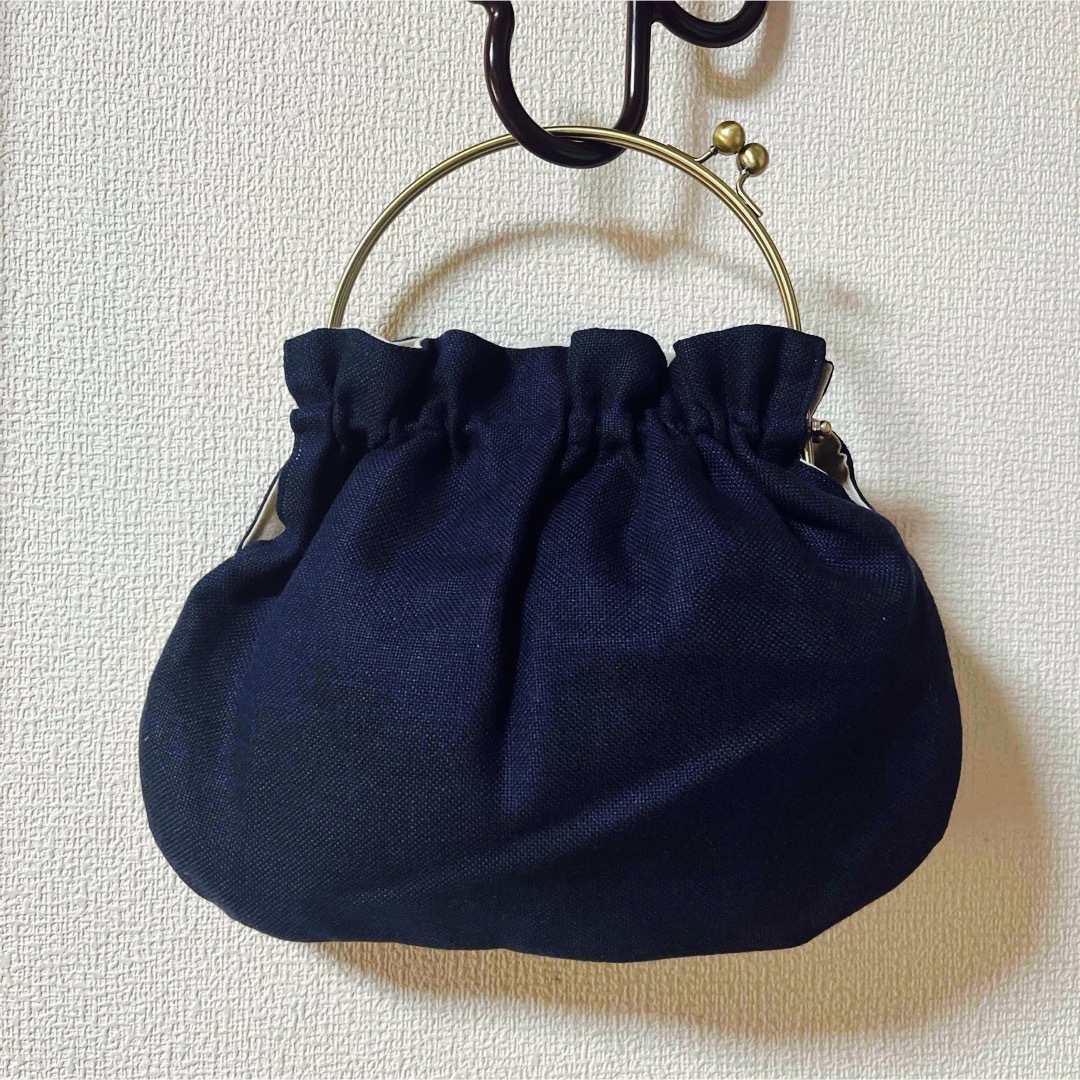 インド刺繍りぼんバッグ　べんり口金バッグ　ショルダーバッグ　ハンドメイド ハンドメイドのファッション小物(バッグ)の商品写真