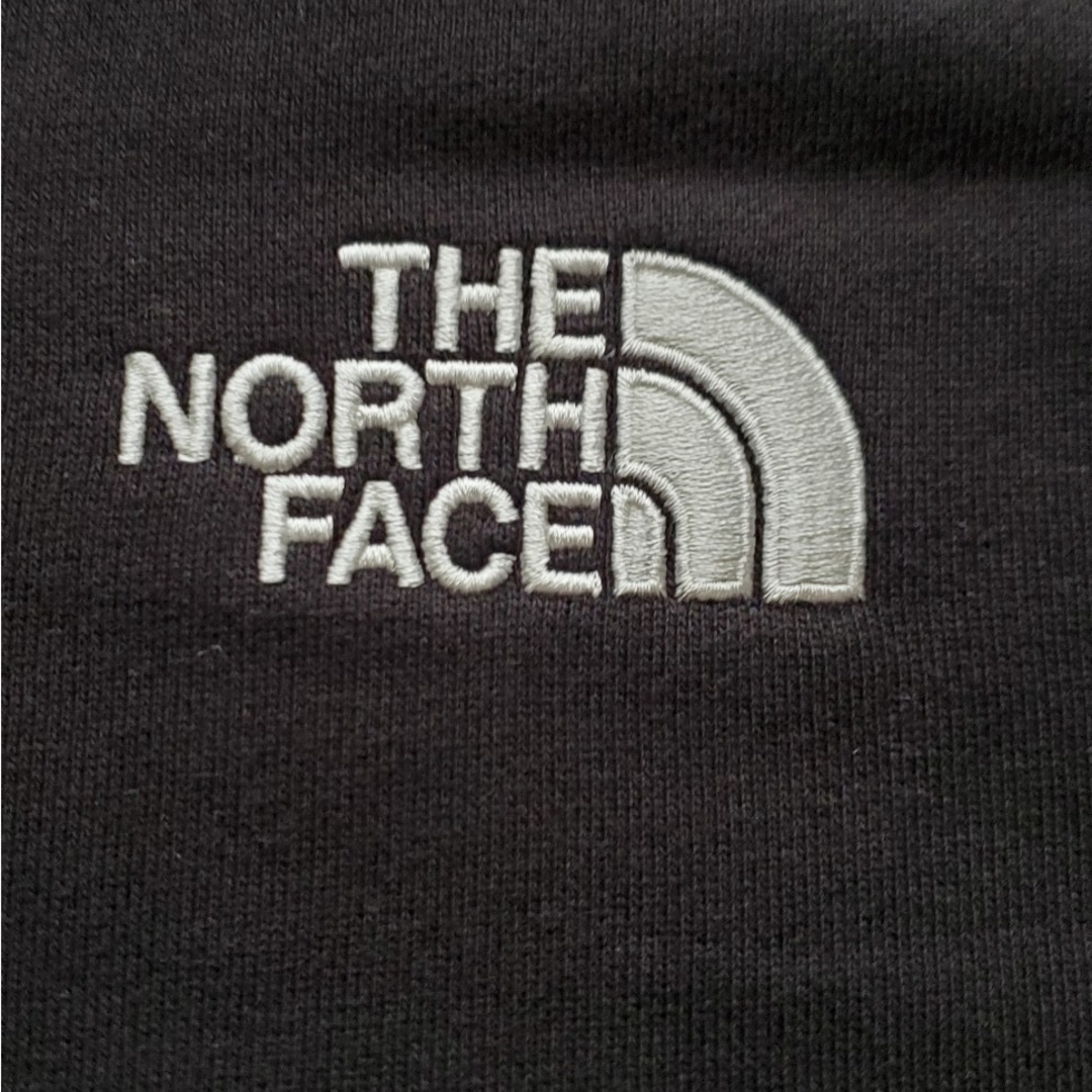 THE NORTH FACE(ザノースフェイス)のノースフェイス　WHITE LABEL　黒　大きいサイズ　トレーナー　スエット メンズのトップス(パーカー)の商品写真