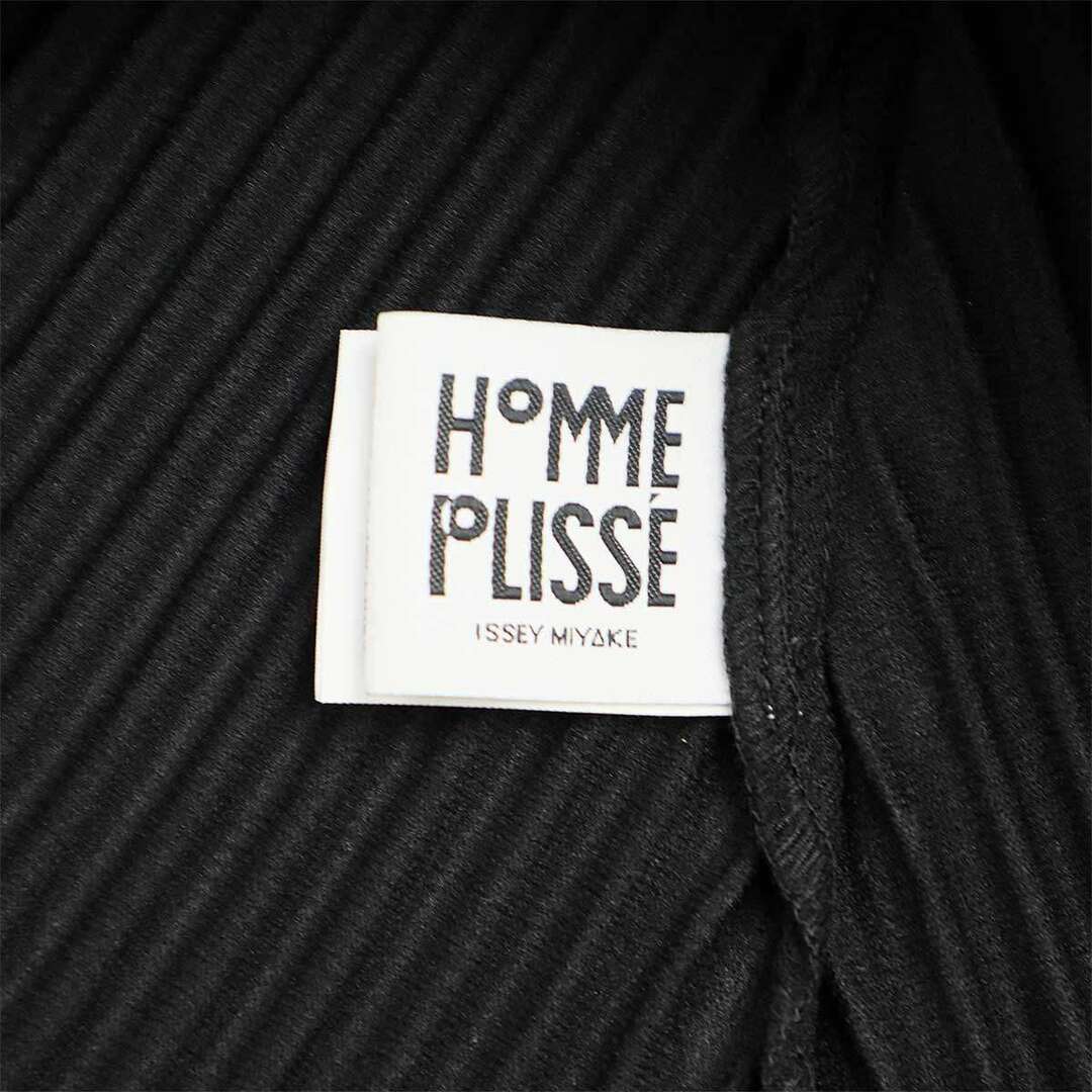 ISSEY MIYAKE(イッセイミヤケ)のHOMME PLISSE ISSEY MIYAKE オム プリッセ イッセイ ミヤケ 23AW THREE BY SIX Coat プリーツポンチョコート HP33JA381 ブラック F メンズのジャケット/アウター(その他)の商品写真