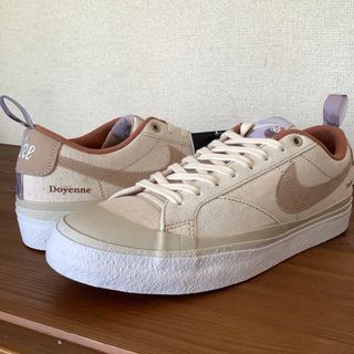 ナイキ(NIKE)のDoyenne × NIKE SB ZOOM BLAZER LOW QS (スニーカー)