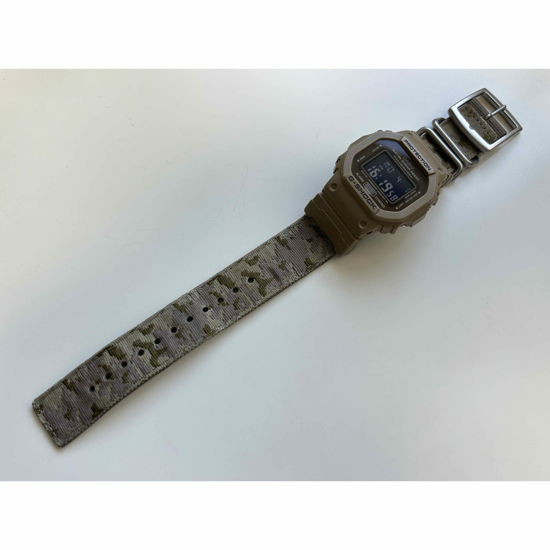 G-SHOCK(ジーショック)のG-SHOCK/ミリタリー/迷彩/カモ/DW-5600/スピード/NATOベルト メンズの時計(腕時計(デジタル))の商品写真