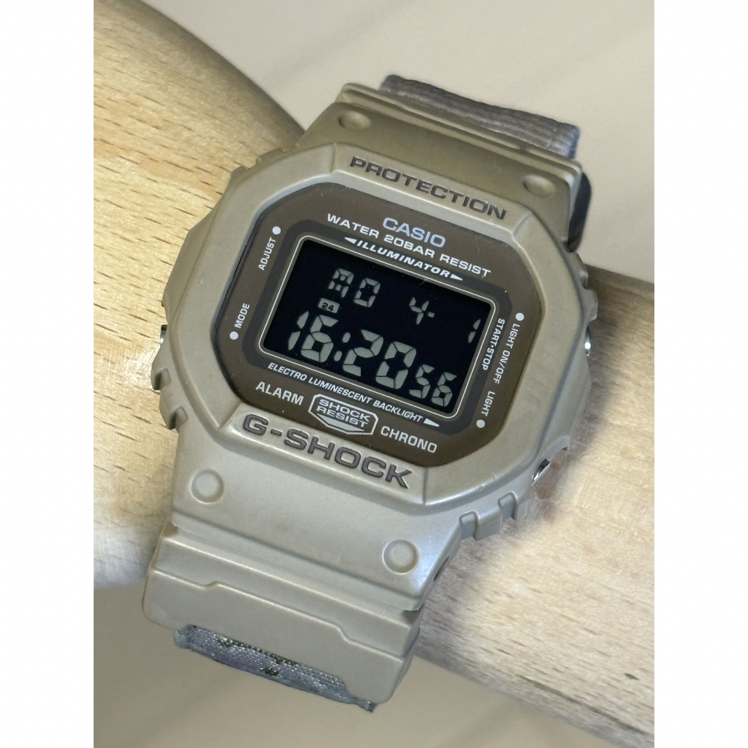 G-SHOCK(ジーショック)のG-SHOCK/ミリタリー/迷彩/カモ/DW-5600/スピード/NATOベルト メンズの時計(腕時計(デジタル))の商品写真