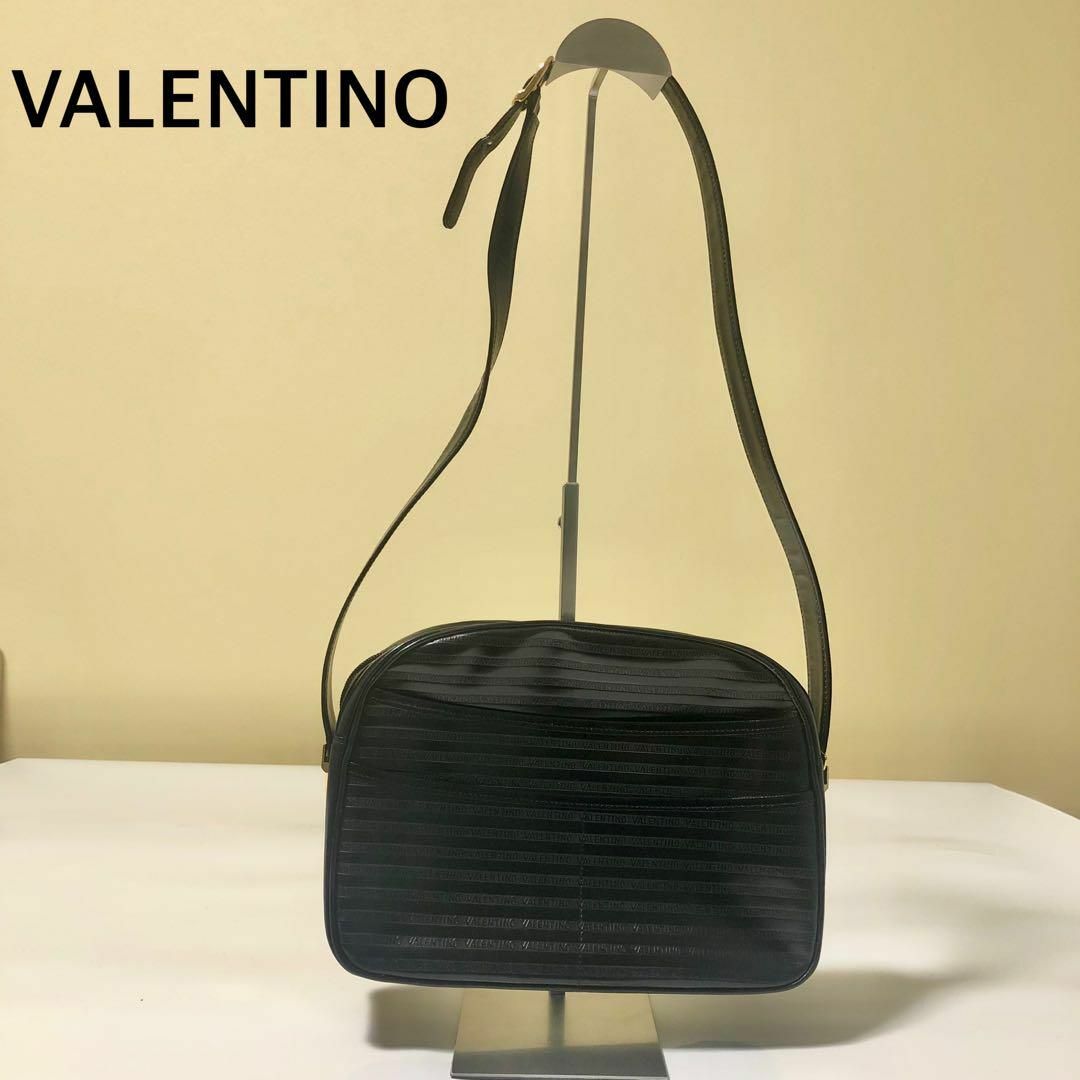 VALENTINO(ヴァレンティノ)のVALENTINO ヴァレンチノ　ショルダー　セカンドバック 黒 レディースのバッグ(ショルダーバッグ)の商品写真