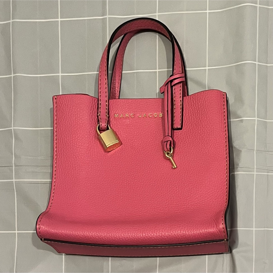 MARC JACOBS(マークジェイコブス)のMARC JACOBS THE GRIND MINI TOTE 2way ピンク レディースのバッグ(ショルダーバッグ)の商品写真