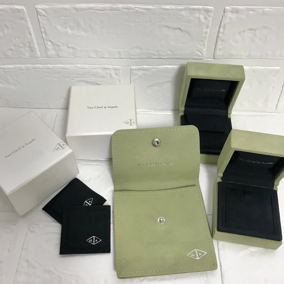 Van Cleef & Arpels - 3点セット ヴァンクリーフ&アーペル Van Cleef & Arpels - 3点セット ヴァンクリーフ&アーペル