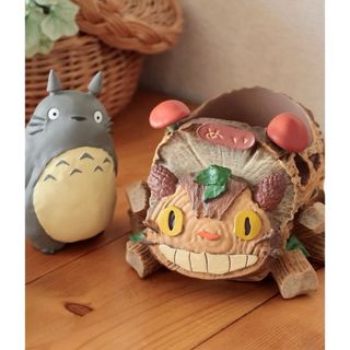 ジブリ(ジブリ)の【新品】となりのトトロ　プランターカバー　トトロと森のネコバス(キャラクターグッズ)