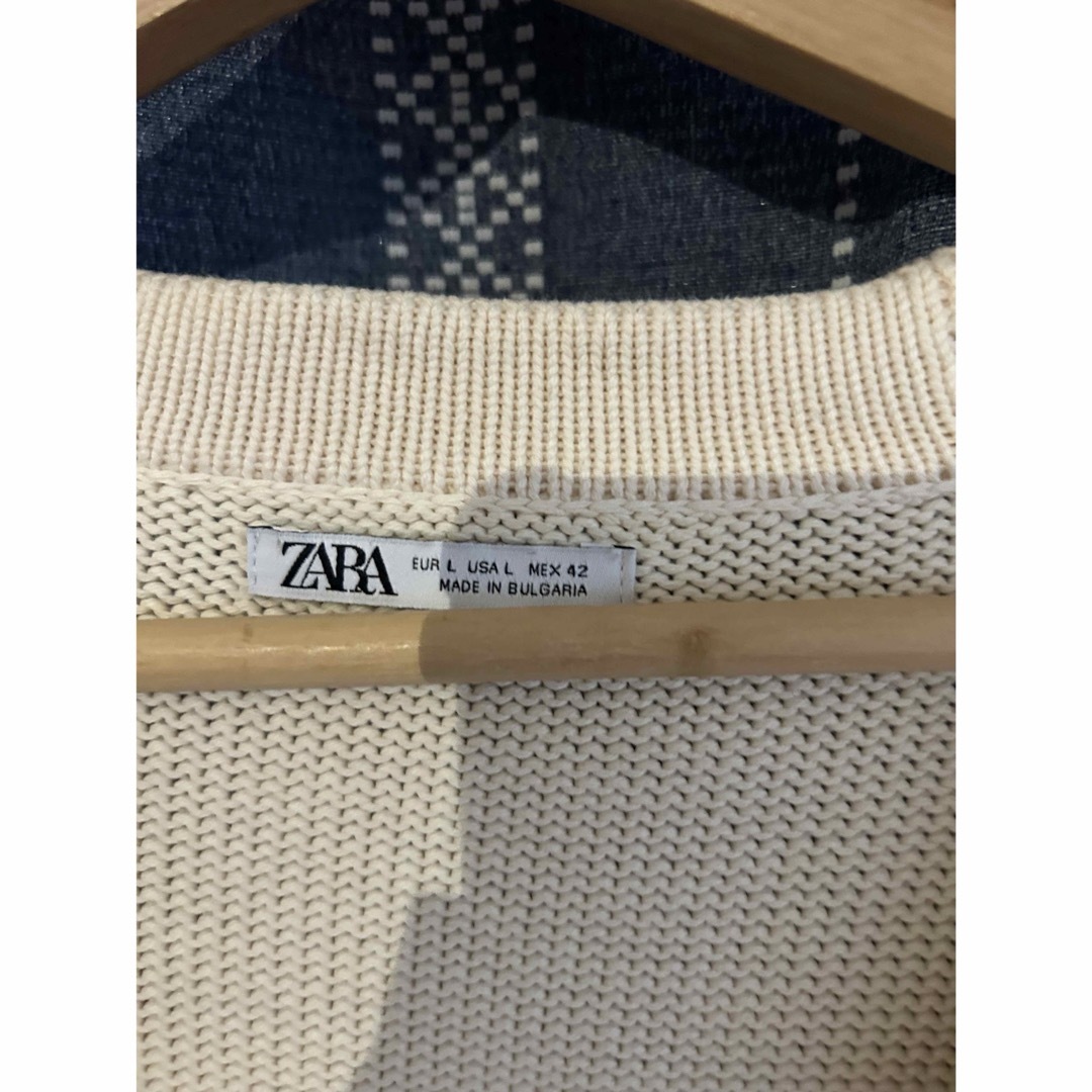 ZARA(ザラ)のカーディガン　白 メンズのトップス(カーディガン)の商品写真