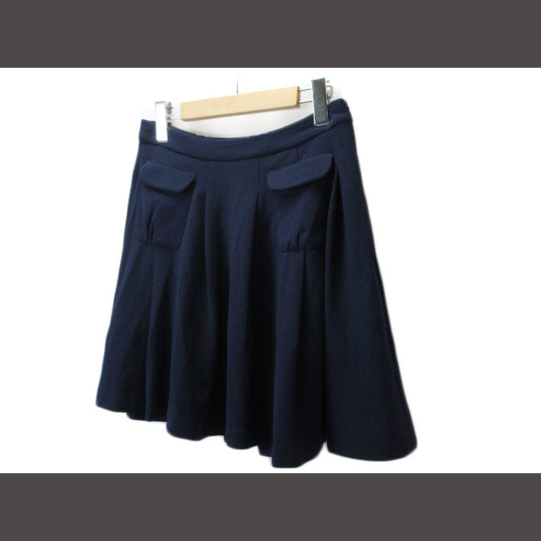 N.Natural beauty basic(エヌナチュラルビューティーベーシック)のN.ナチュラルビューティーベーシック スカート フレア タック ポンチ S 紺  レディースのスカート(ひざ丈スカート)の商品写真
