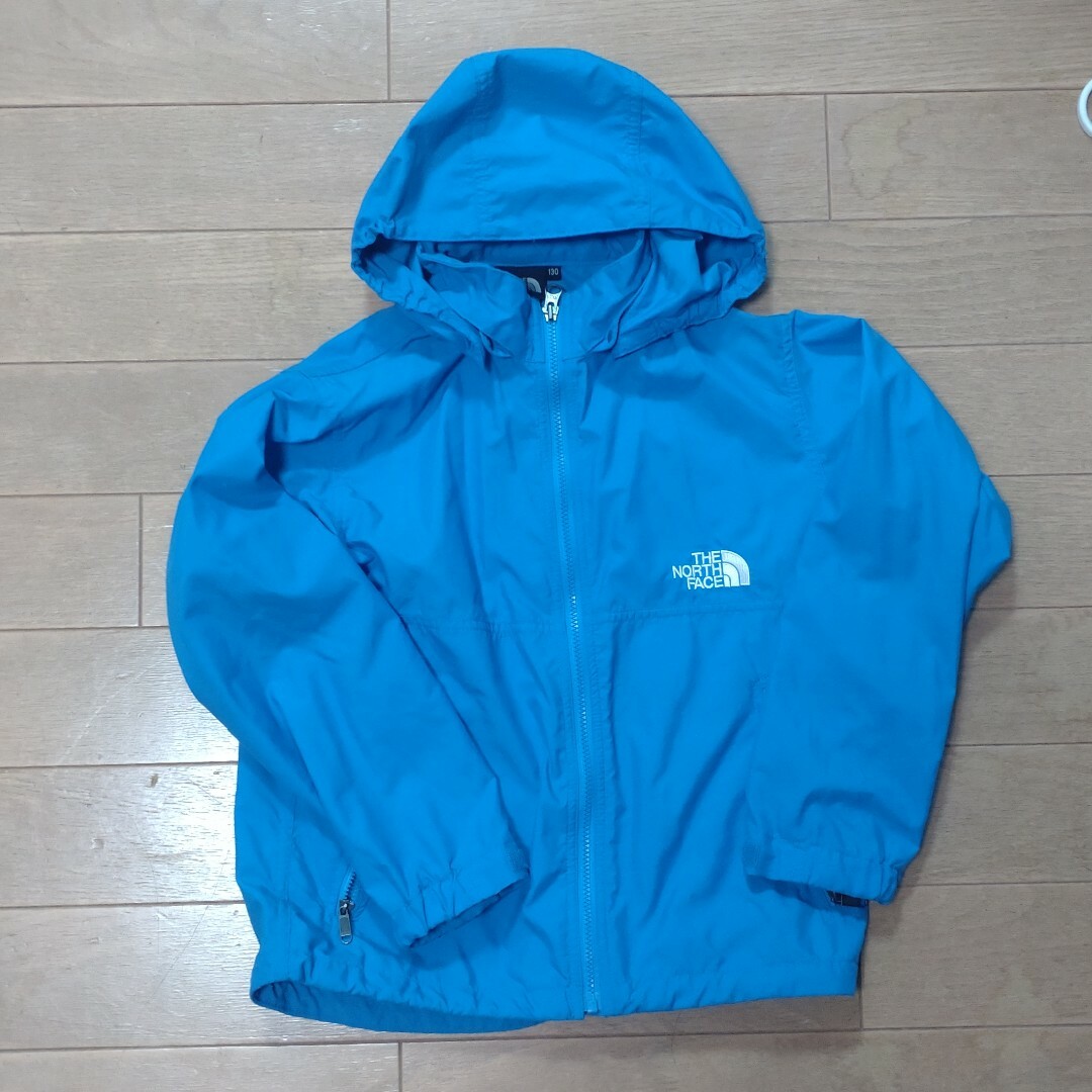 THE NORTH FACE(ザノースフェイス)の【美品】ノースフェイス　ナイロンジャケット（サイズ130） キッズ/ベビー/マタニティのキッズ服男の子用(90cm~)(ジャケット/上着)の商品写真