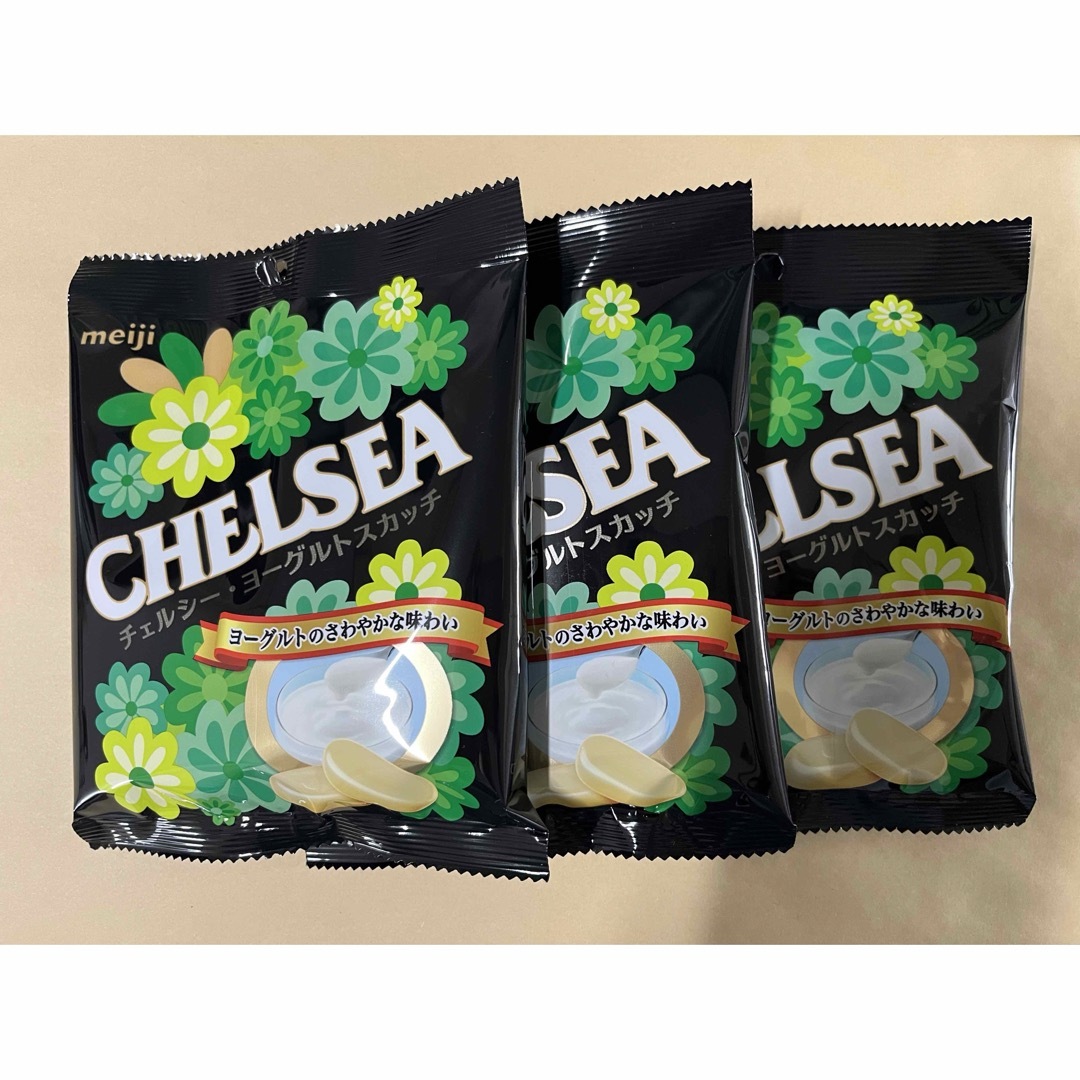 明治 チェルシーヨーグルトスカッチ（42g）3袋 食品/飲料/酒の食品(菓子/デザート)の商品写真