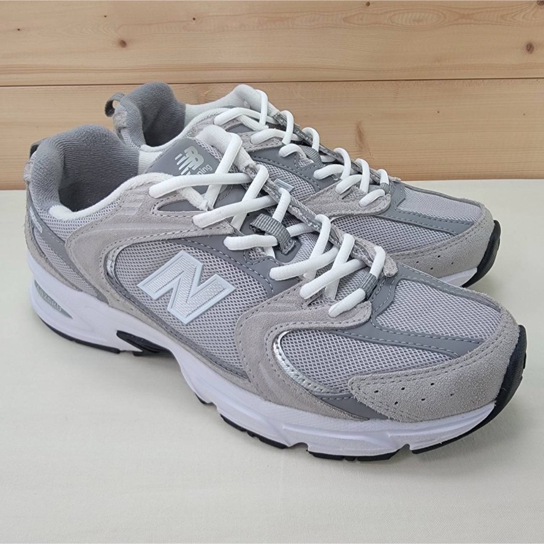 New Balance(ニューバランス)のニューバランス MR530CK グレー 24.5㎝ レディースの靴/シューズ(スニーカー)の商品写真