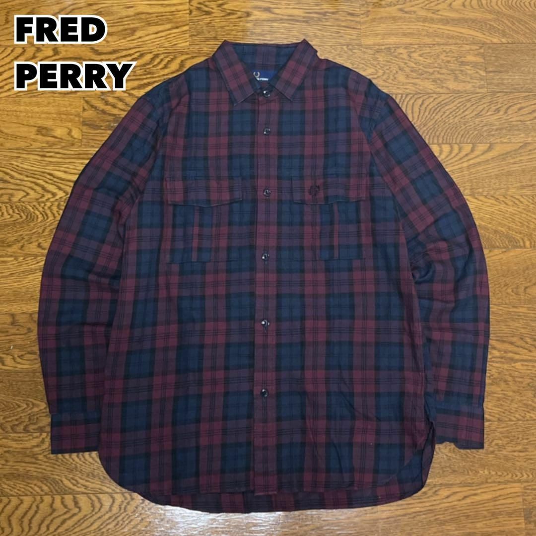 FRED PERRY(フレッドペリー)のFRED PERRY フレッドペリー チェックシャツ長袖 刺繍ワンポイントロゴ メンズのトップス(Tシャツ/カットソー(七分/長袖))の商品写真