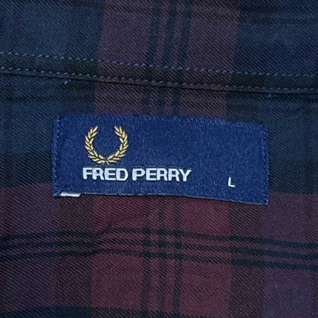 FRED PERRY(フレッドペリー)のFRED PERRY フレッドペリー チェックシャツ長袖 刺繍ワンポイントロゴ メンズのトップス(Tシャツ/カットソー(七分/長袖))の商品写真