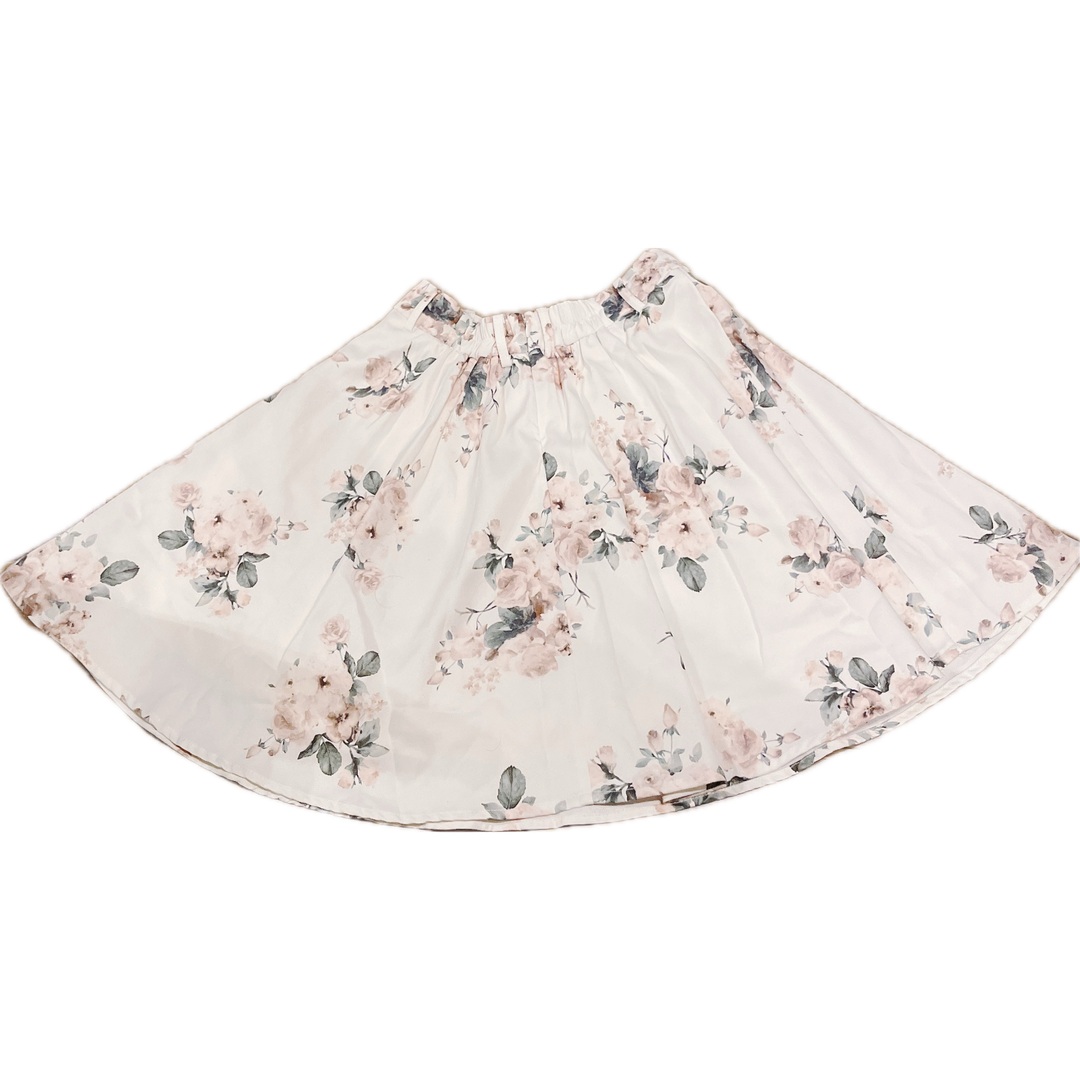 INGNI(イング)のイング　花柄　ホワイト　スカート レディースのスカート(ミニスカート)の商品写真