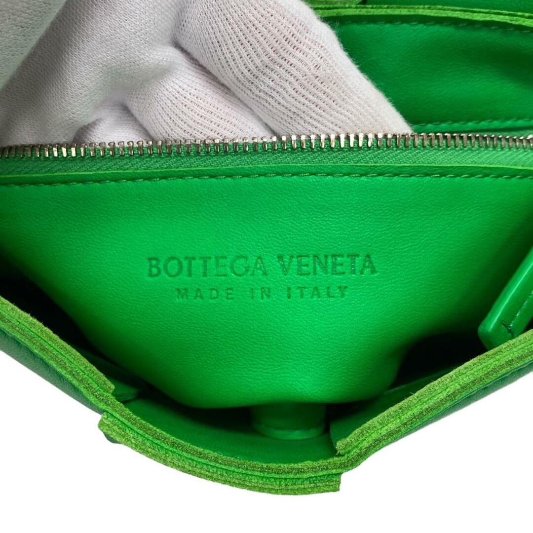 Bottega Veneta(ボッテガヴェネタ)のボッテガヴェネタ BOTTEGAVENETA ショルダーバッグ
 カセット  マキシイントレチャート グリーン レディースのバッグ(ショルダーバッグ)の商品写真