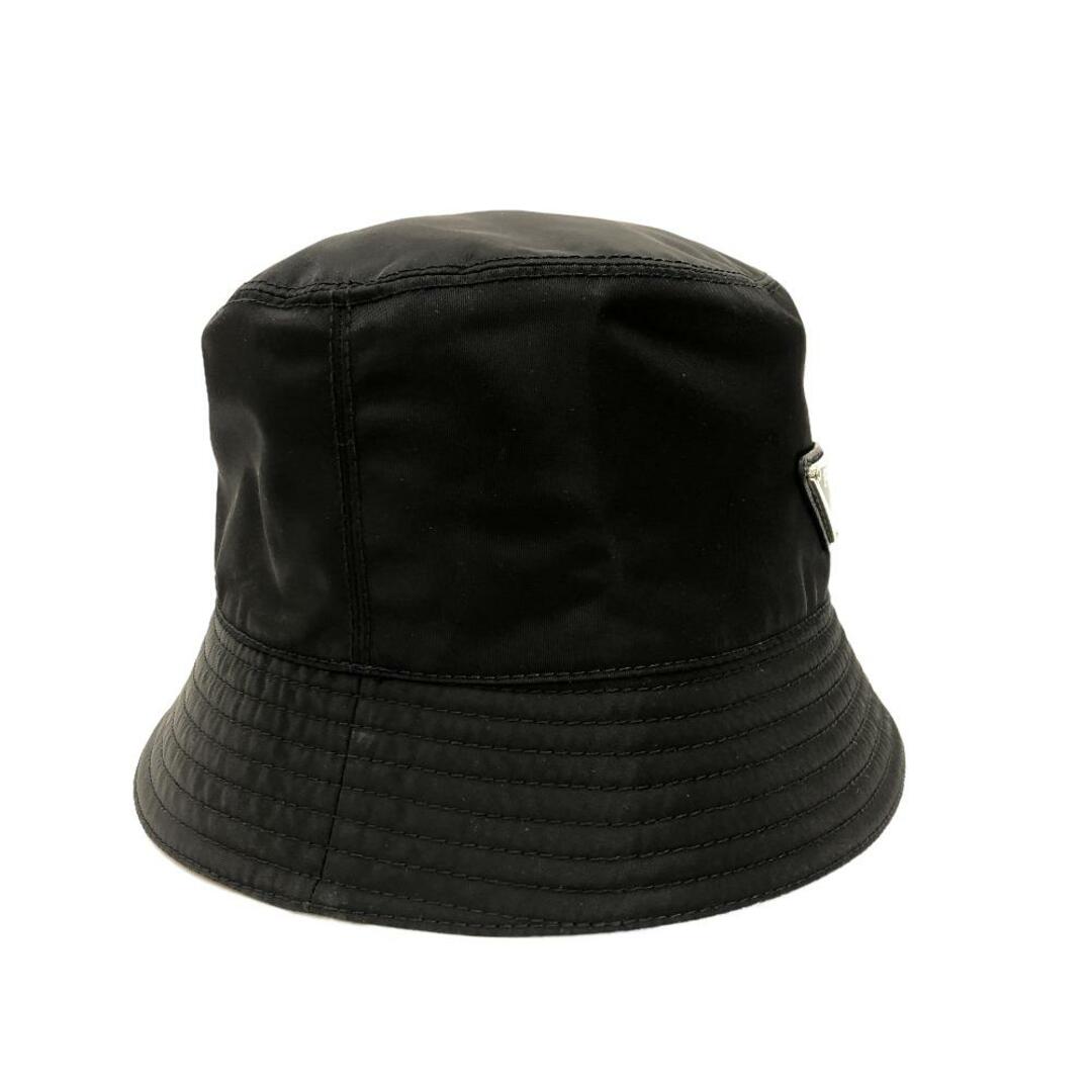 PRADA(プラダ)のプラダ PRADA ハット
 三角プレート Ｌ バケットハット ブラック メンズの帽子(ハット)の商品写真