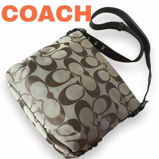 コーチ(COACH)の極美品　COACH　シグネチャー　ショルダーバッグ　斜め掛け　キャンバス(ショルダーバッグ)