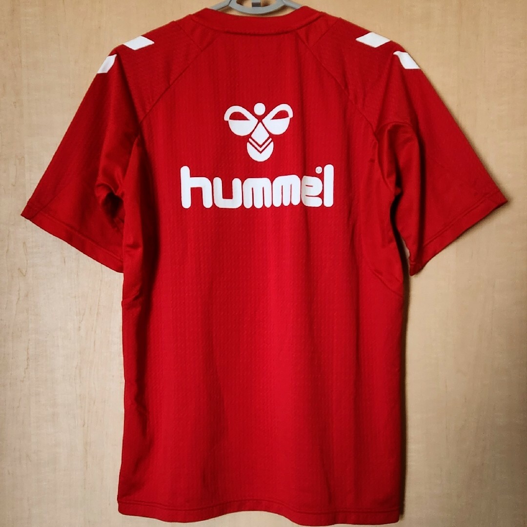 hummel(ヒュンメル)のヒュンメル プラシャツ ２枚セット 背面ビッグロゴ M-Ｌ 新品＆used 美品 スポーツ/アウトドアのサッカー/フットサル(ウェア)の商品写真