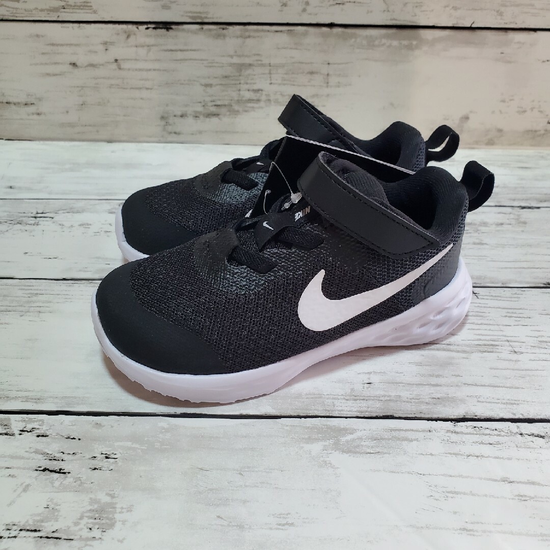 NIKE(ナイキ)の【新品】NIKE　ナイキ　14.0cm キッズ/ベビー/マタニティのベビー靴/シューズ(~14cm)(スニーカー)の商品写真