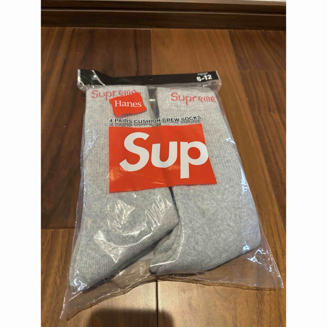 Supreme(シュプリーム)のSupreme/Hanes@ Crew Socks ( 1Pack)   メンズのレッグウェア(ソックス)の商品写真