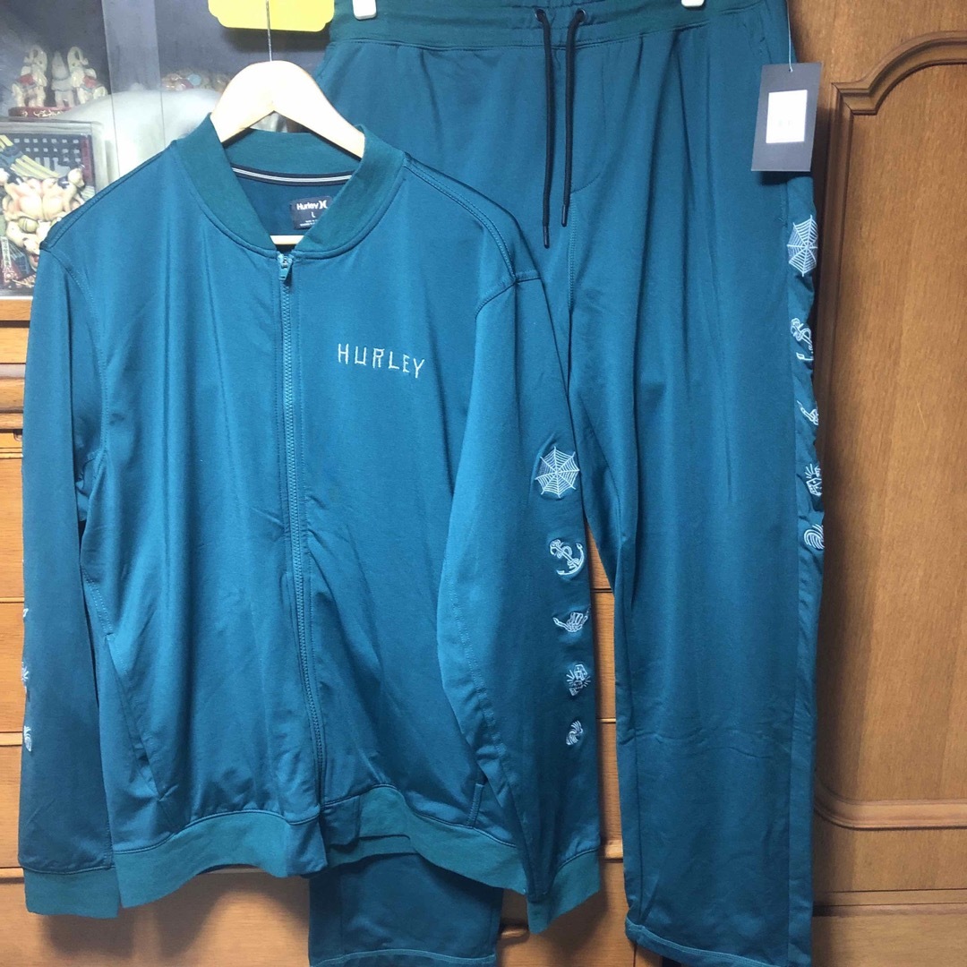 Hurley(ハーレー)のHURLEY ハーレー　ジャージ　セットアップ　上下 メンズのトップス(ジャージ)の商品写真