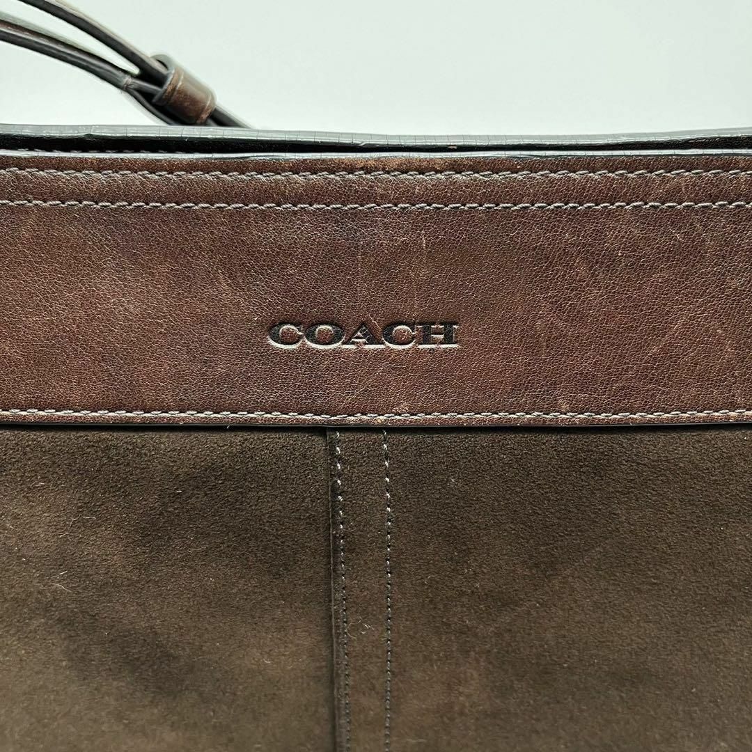 COACH(コーチ)の希少美品 コーチ　ショルダーバッグ  スエード　ロゴ型押し　レザー　ブラウン メンズのバッグ(ショルダーバッグ)の商品写真