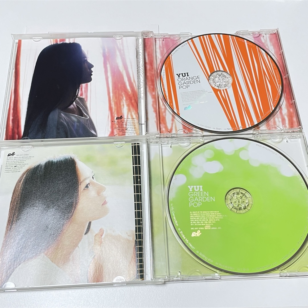 SONY(ソニー)のYUI ベストアルバム2枚セット エンタメ/ホビーのCD(ポップス/ロック(邦楽))の商品写真