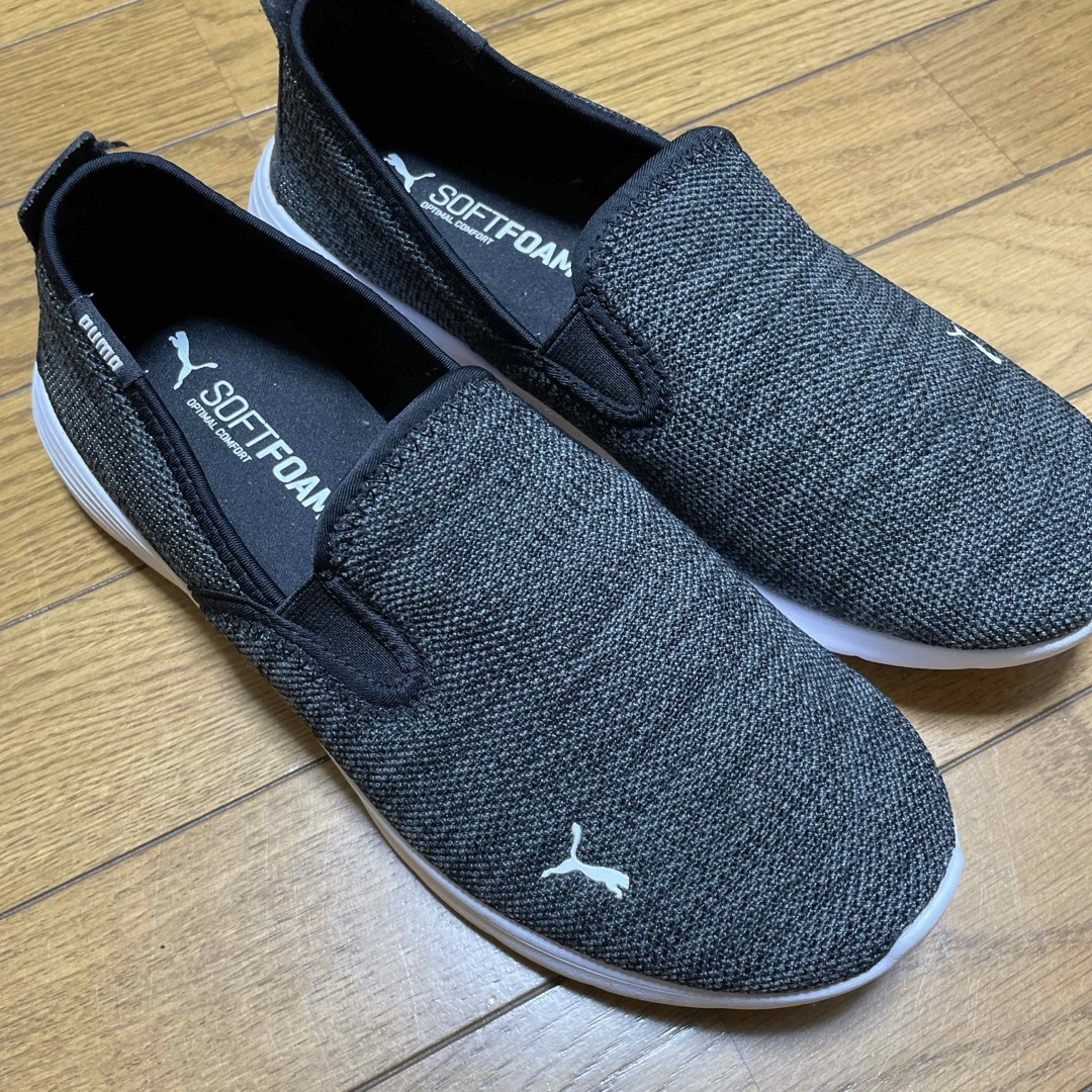 PUMA(プーマ)の靴プーマPUMA26センチ黒、グレー、スリッポン、シューズ、スニーカー、 メンズの靴/シューズ(スニーカー)の商品写真