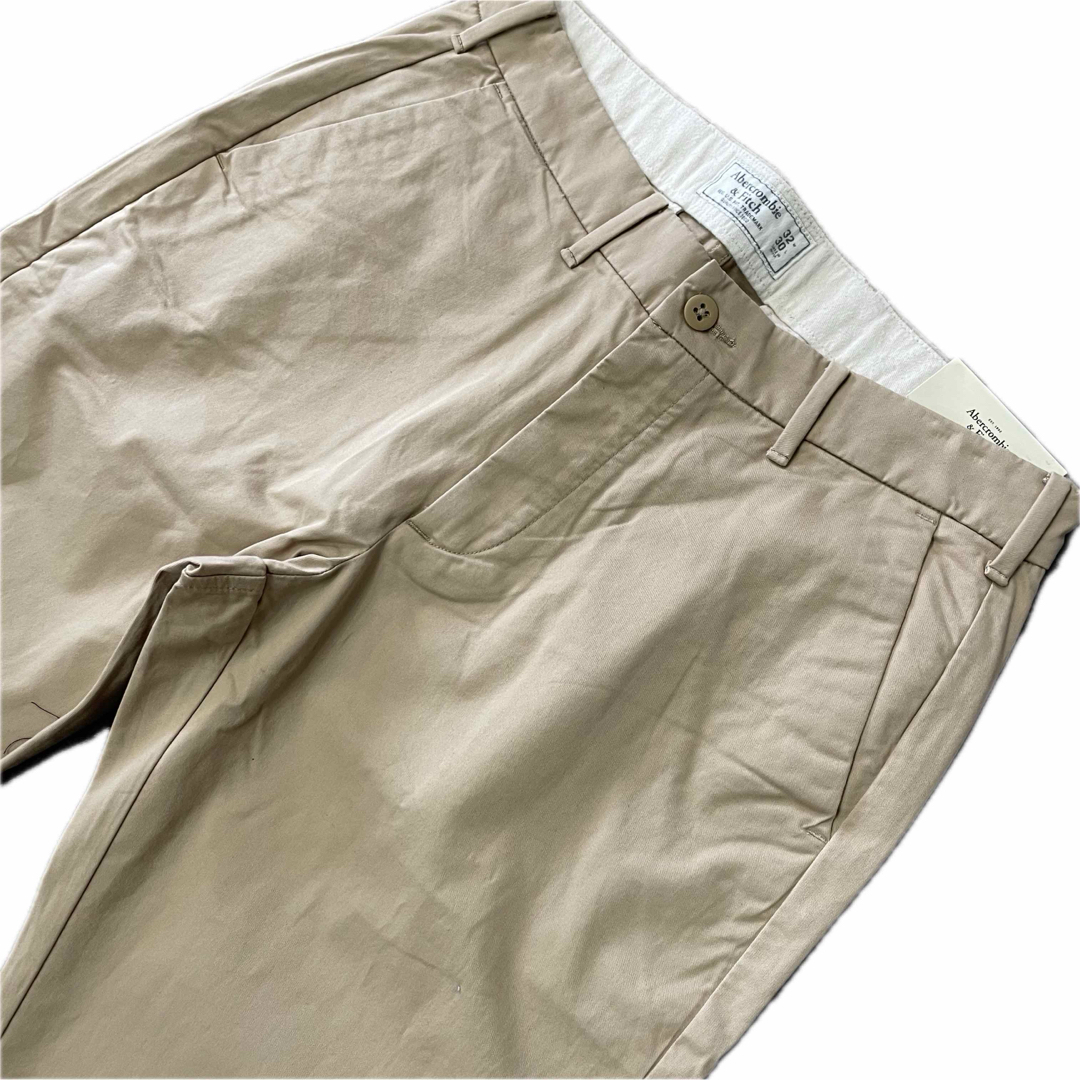 Abercrombie&Fitch(アバクロンビーアンドフィッチ)のアバクロメンズのスキニーチノ32インチAthletic SkinnyChino メンズのパンツ(デニム/ジーンズ)の商品写真