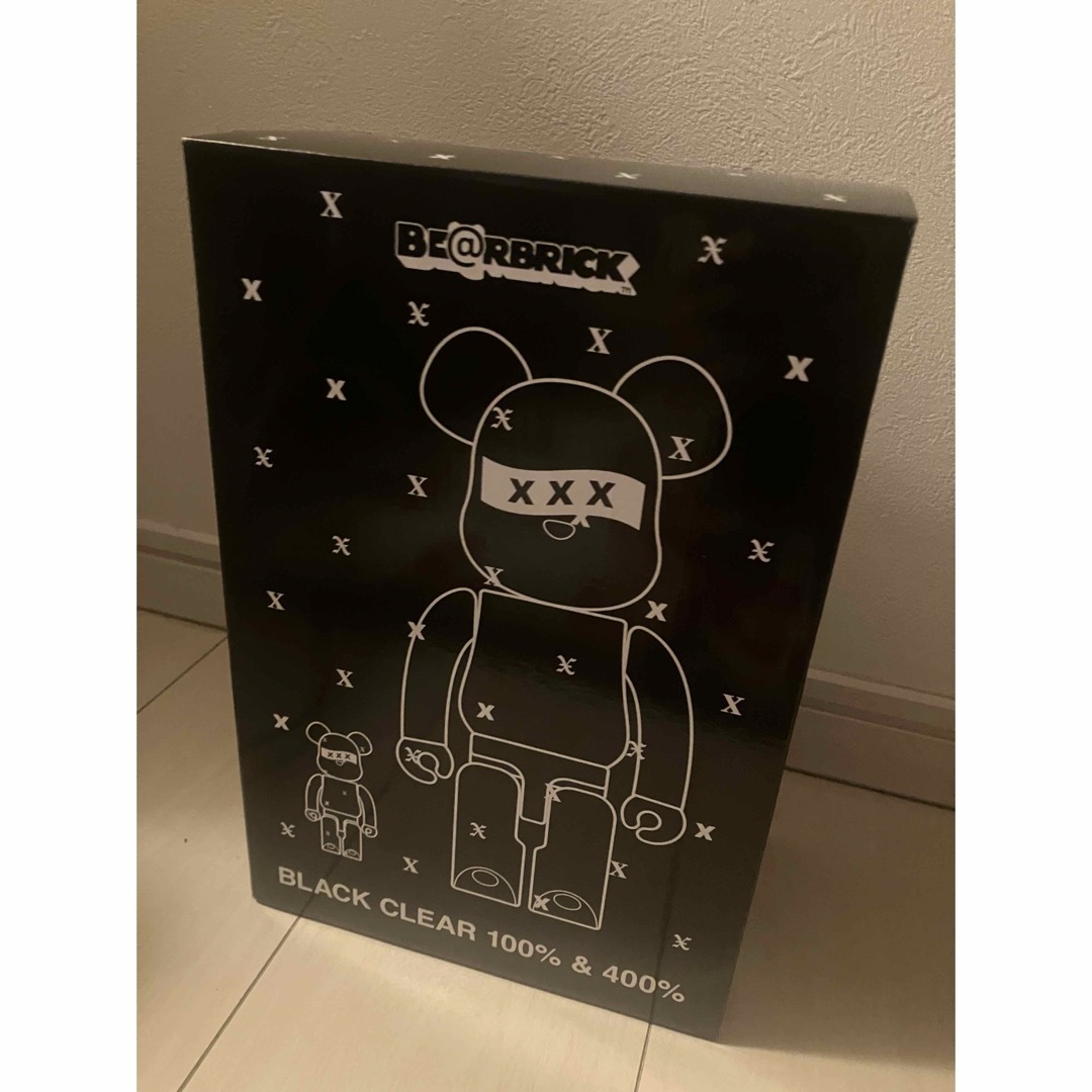 BE@RBRICK(ベアブリック)の【新品】BE@RBRICK XXX BLACK CLEAR 100％＆ 400％ ハンドメイドのおもちゃ(フィギュア)の商品写真