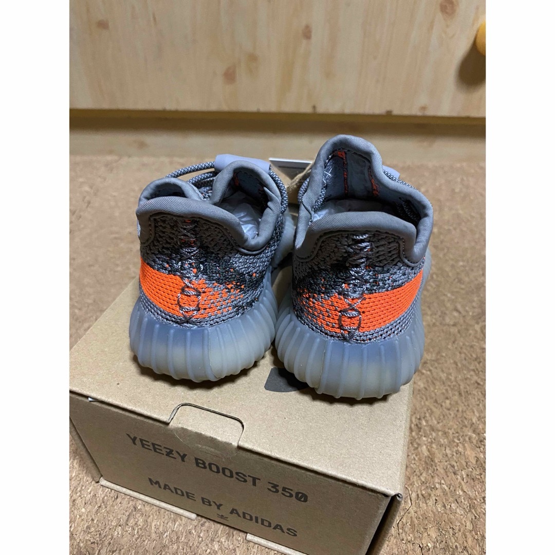 YEEZY（adidas）(イージー)の新品 YEEZY Boost 350 V2  ベルーガ　12センチ キッズ/ベビー/マタニティのキッズ靴/シューズ(15cm~)(スニーカー)の商品写真