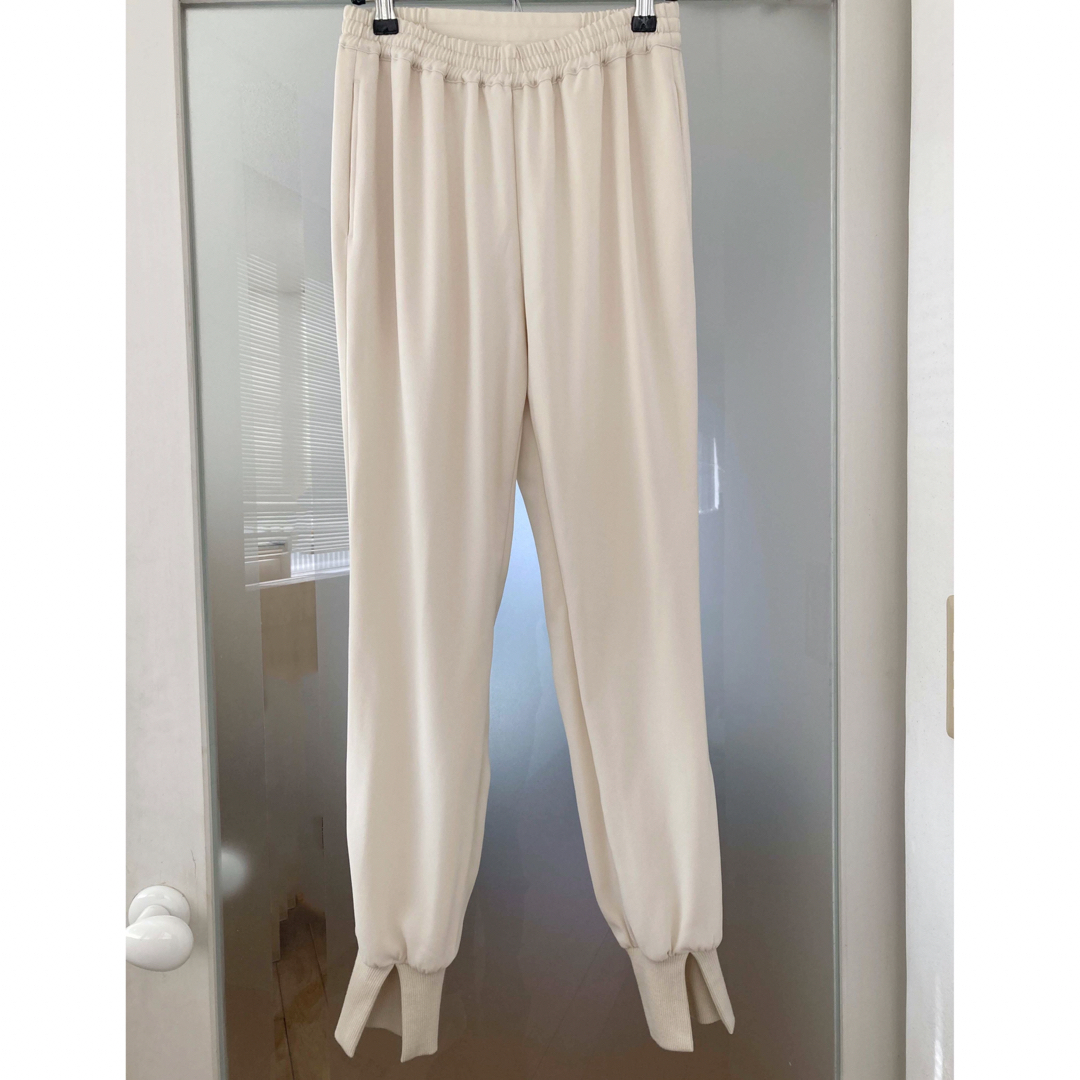 L'Appartement DEUXIEME CLASSE(アパルトモンドゥーズィエムクラス)の★未使用★Col Pierrot Rib Pants レディースのパンツ(カジュアルパンツ)の商品写真