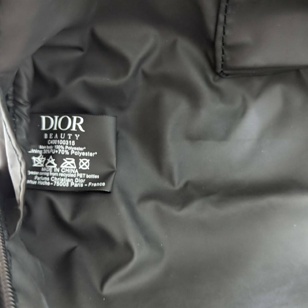 Christian Dior(クリスチャンディオール)の新品未使用！  Dior　ディオール　ノベルティ ポーチ レディースのファッション小物(ポーチ)の商品写真