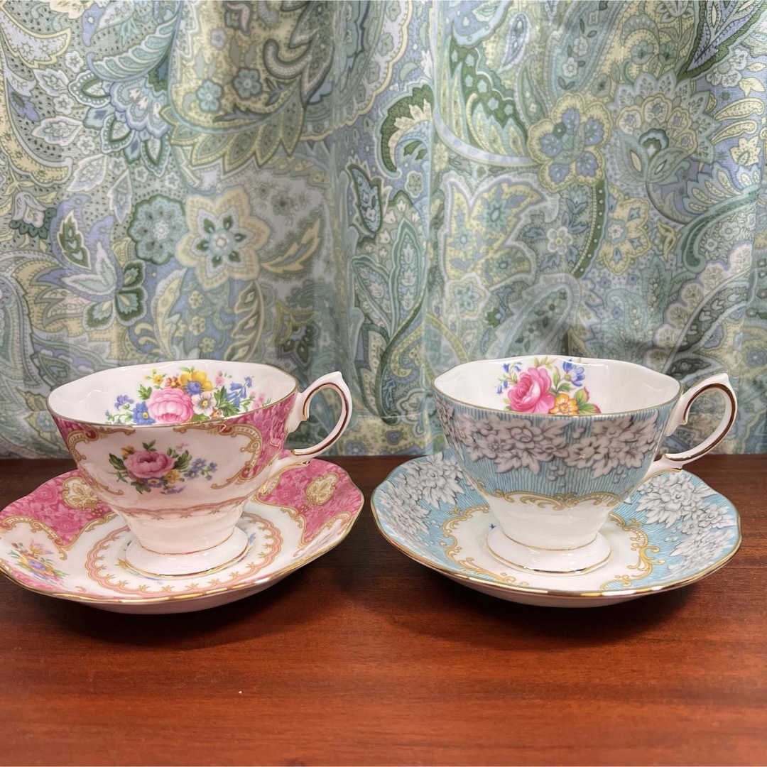 ROYAL ALBERT(ロイヤルアルバート)のロイヤルアルバート コーヒーカップ＆ソーサー ２客 セット インテリア/住まい/日用品のキッチン/食器(グラス/カップ)の商品写真