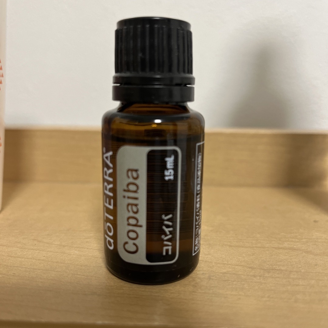 doTERRA(ドテラ)のdoTERRA ドテラ　コパイバ　15ミリ　未開封 コスメ/美容のリラクゼーション(エッセンシャルオイル（精油）)の商品写真