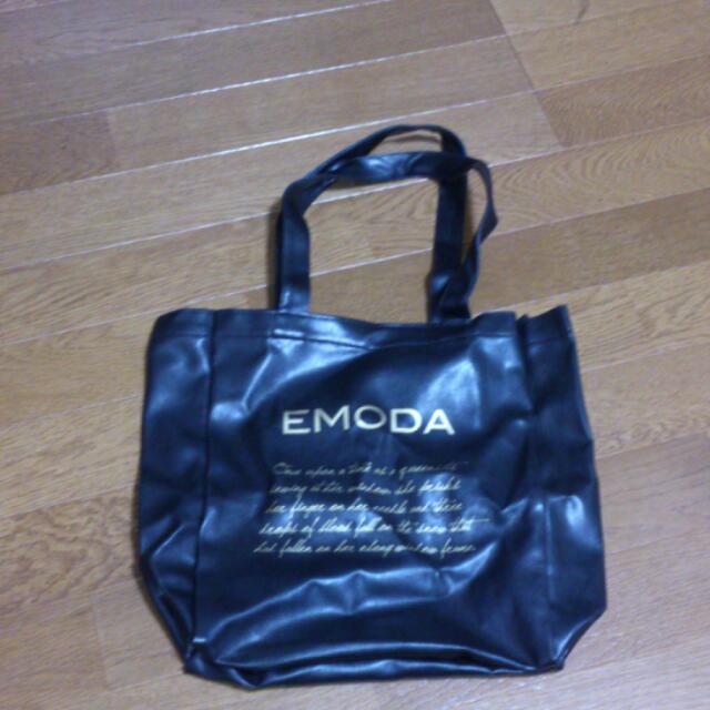 EMODA(エモダ)のEMODA レザートートバック レディースのバッグ(トートバッグ)の商品写真