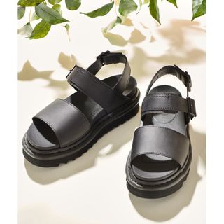 ドクターマーチン(Dr.Martens)の【大人気完売】Dr.martens/VOSS厚底レザーストラップスポーツサンダル(サンダル)