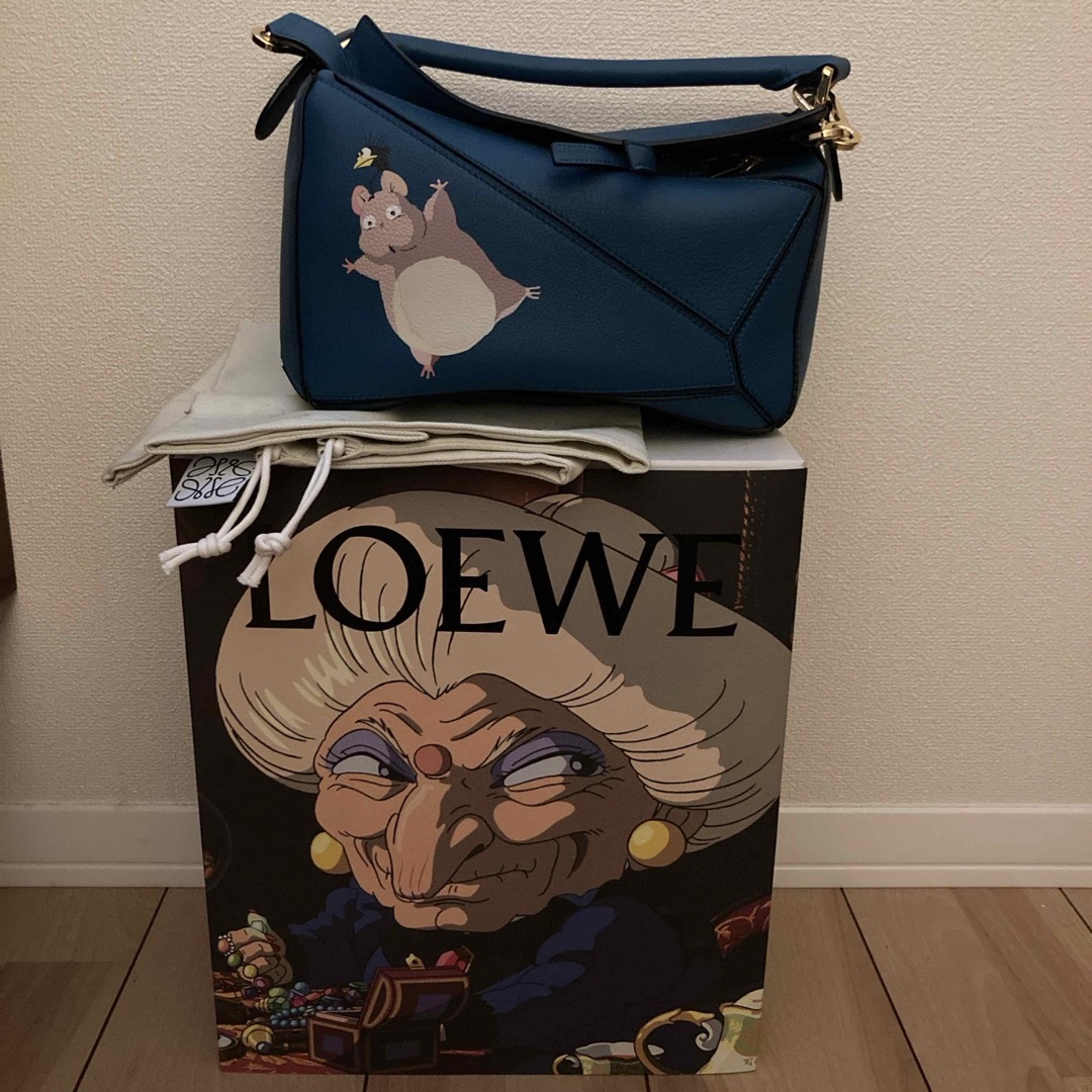 LOEWE(ロエベ)のジブリロエベコラボバッグちゅう坊千と千尋 レディースのバッグ(トートバッグ)の商品写真